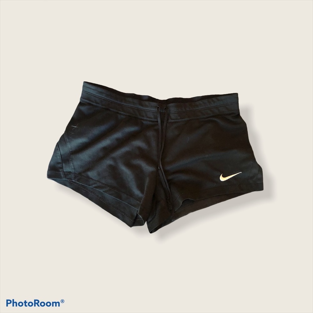 Nike dry fit women’s shorts size small